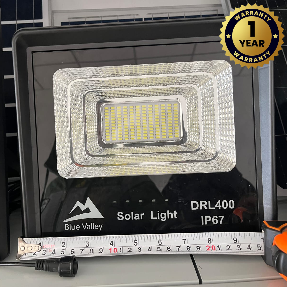 DRL 400 solar flood light
