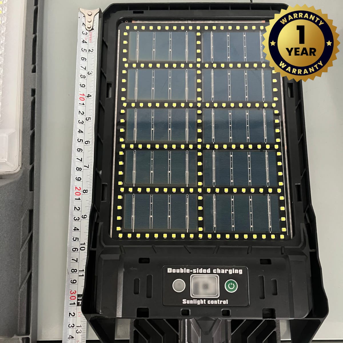 Maize 200 solar street light